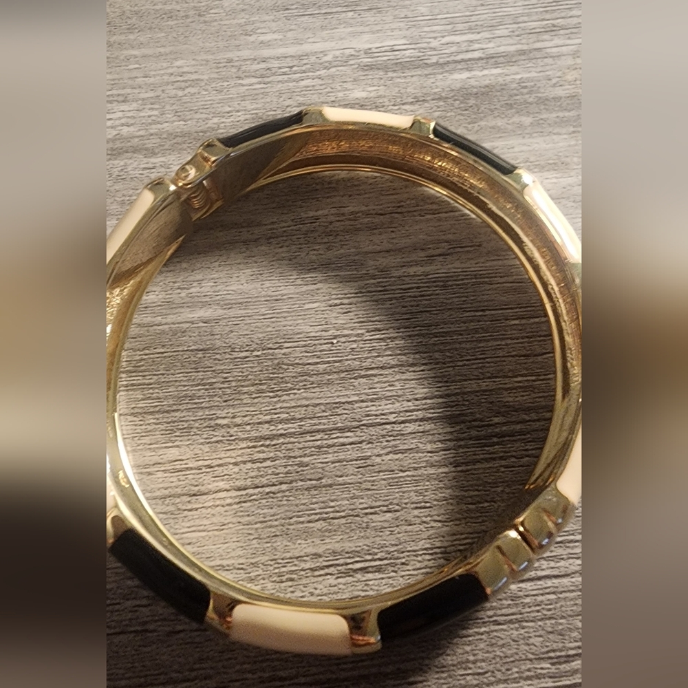 Gold Tone‎ and Black Bangle Bracelet